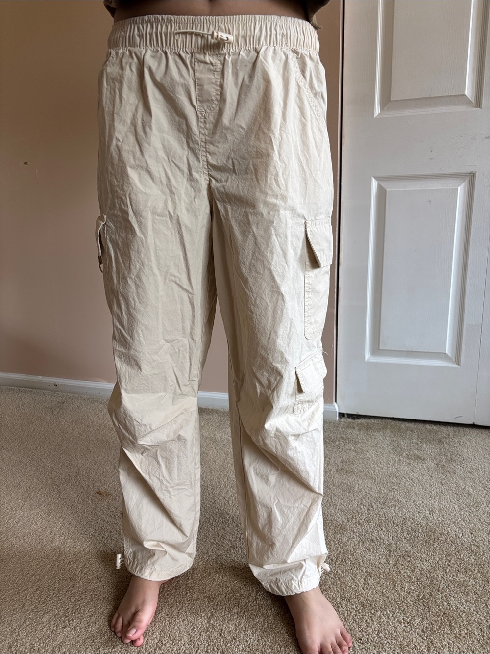Cream Women's Cargo Pants with Elastic Waist and Utility Pockets